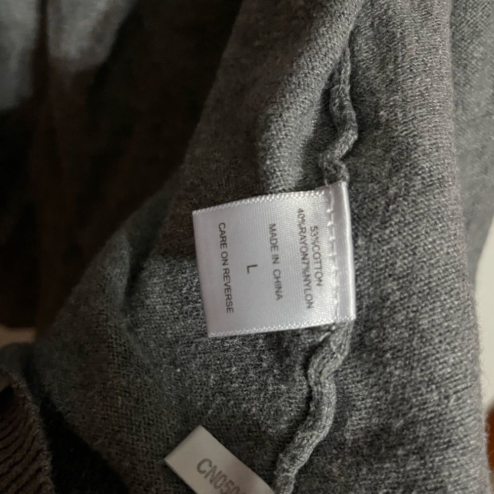 New York and Company Gray Cardigan - Picture 5 of 5